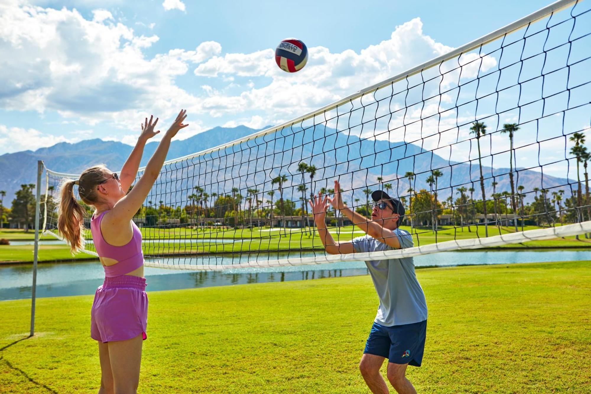 Doubletree By Hilton Golf Palm Springs 4*