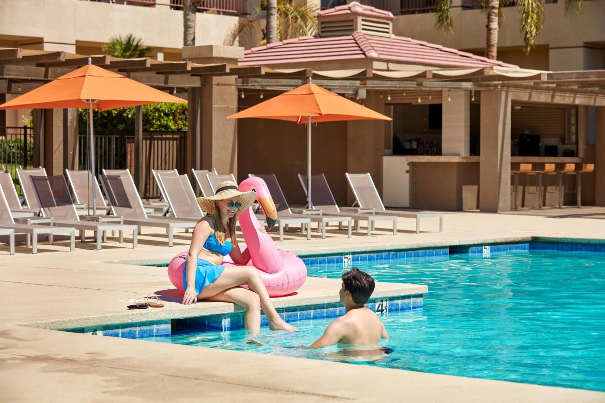 Resort Doubletree By Hilton Golf Palm Springs 4*