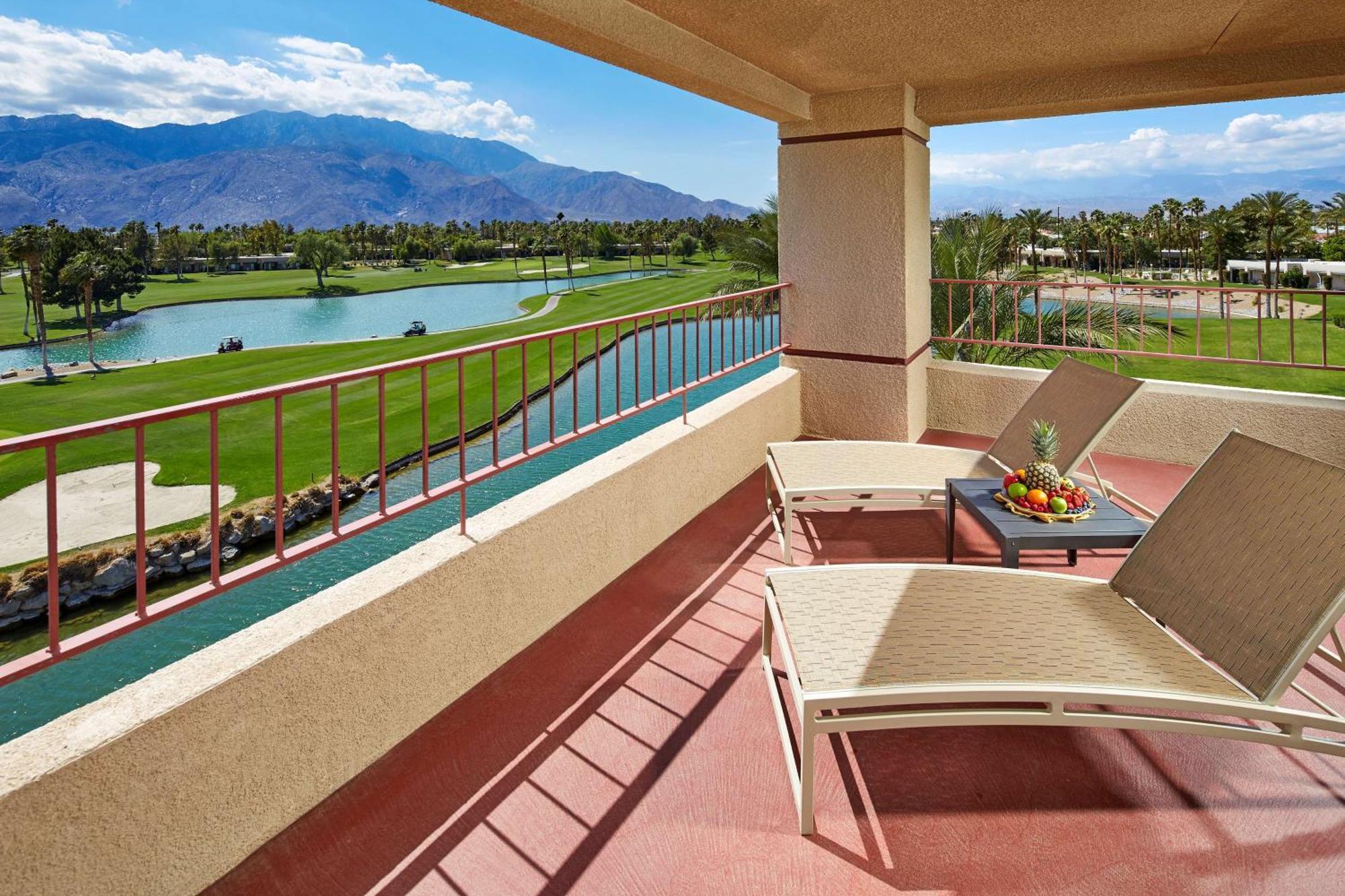 Doubletree By Hilton Golf Palm Springs 4*