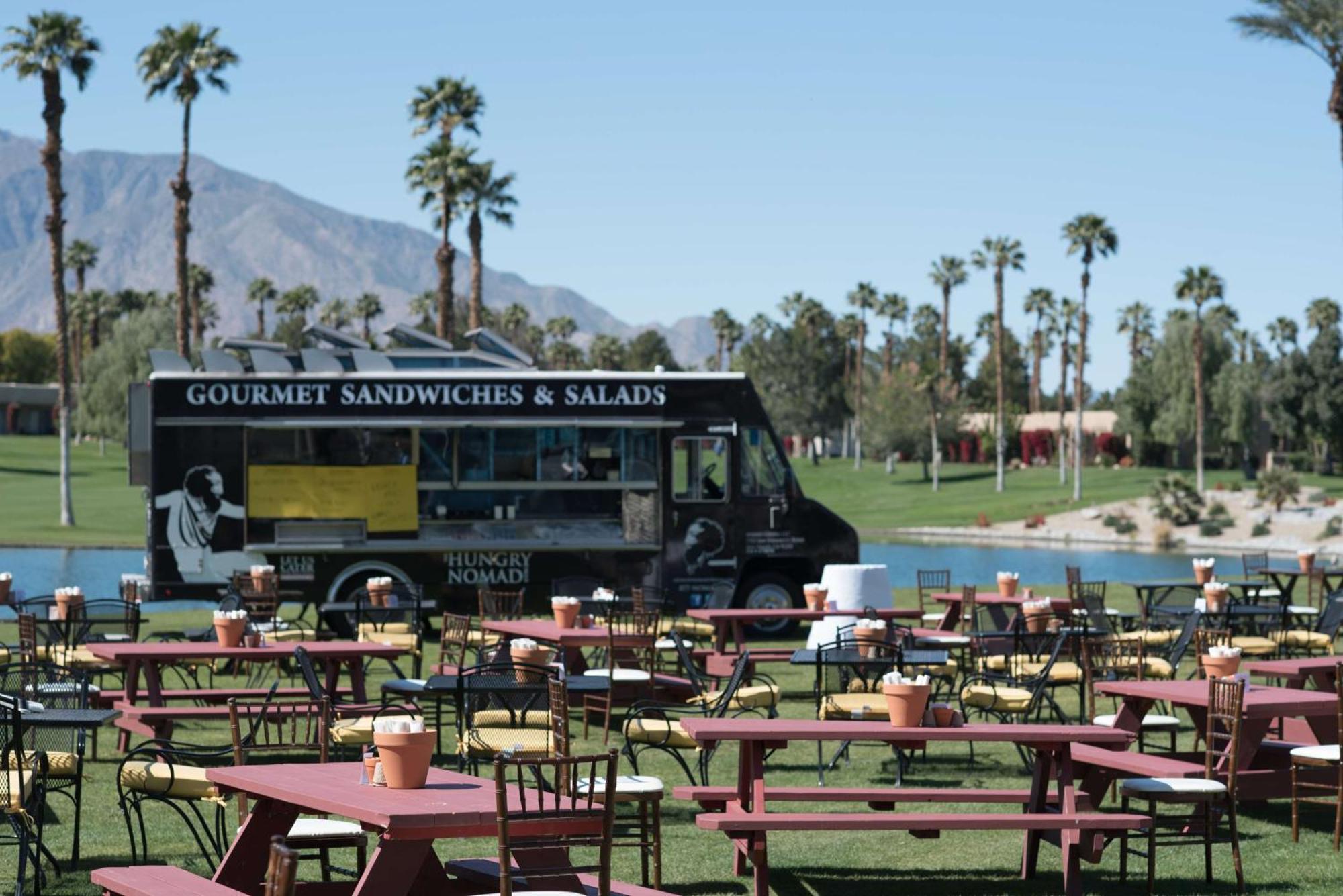 Doubletree By Hilton Golf Palm Springs 4*