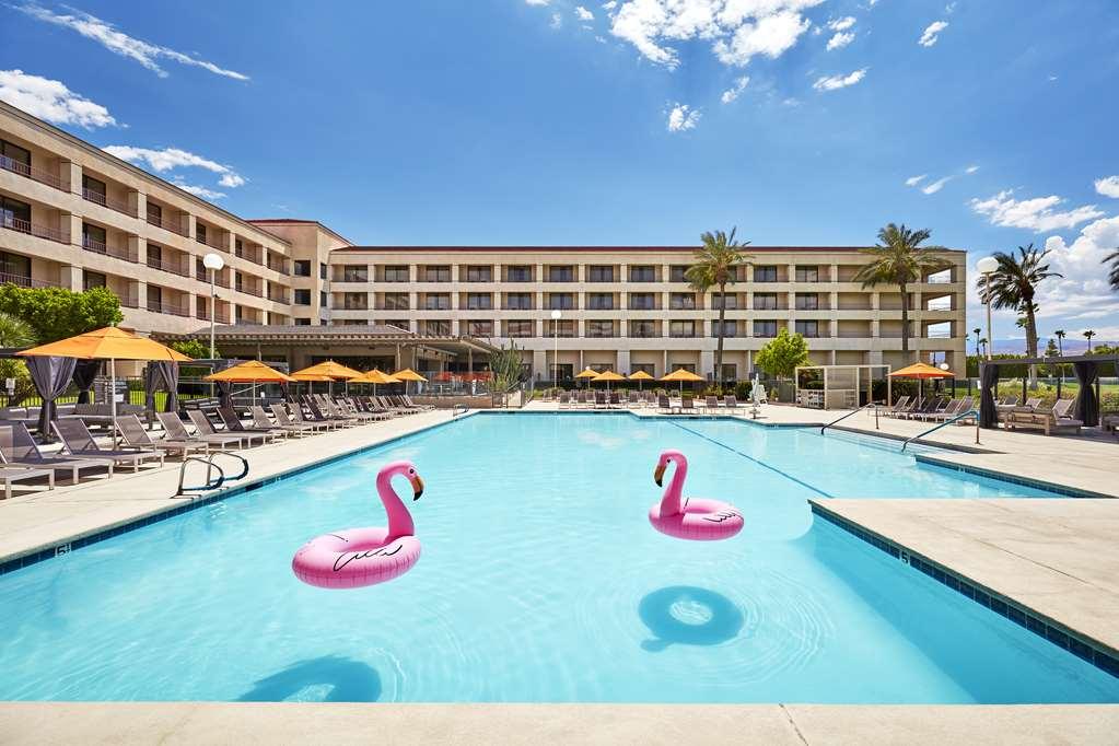Doubletree By Hilton Golf Palm Springs Resort 4*