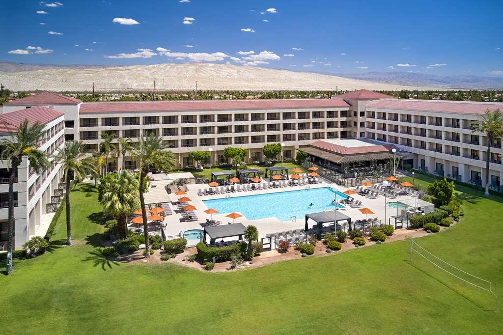 Doubletree By Hilton Golf Palm Springs Resort 4*